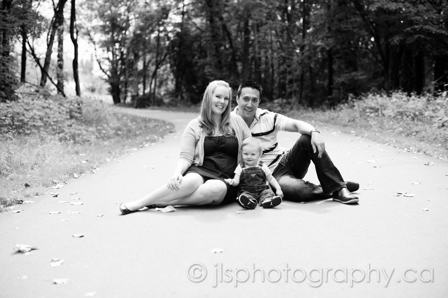 Tynehead Park Surrey BC, Langley BC, Outdoor Family Photos, Surrey Family Photographer, Vancouver Maternity Photographer, Outdoor Family photos, Outdoor BC Family Photos, Langley Family Photographer, Surrey Family Photographer, Vancouver Family Photographer, JLS Photography, jlsphotography.ca, Vancouver Children Photographer, Langley Children Photographer, Surrey Children Photographer