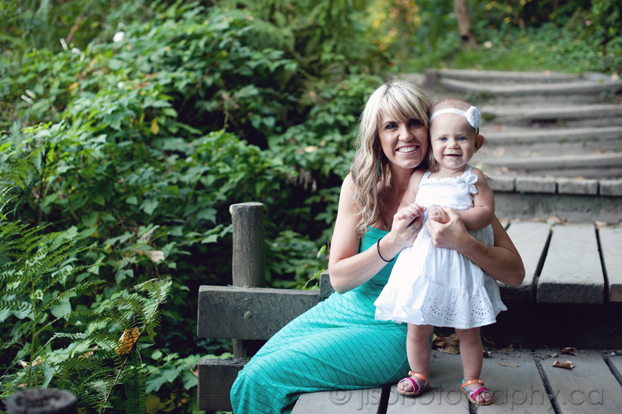 Port Moody Family Photographer, Rocky Point Park, Langley BC, Outdoor Family Photos, Surrey Family Photographer, Vancouver Maternity Photographer, Outdoor Family photos, Outdoor BC Family Photos, Langley Family Photographer, Surrey Family Photographer, Vancouver Family Photographer, JLS Photography, jlsphotography.ca, Vancouver Children Photographer, Langley Children Photographer, Surrey Children Photographer