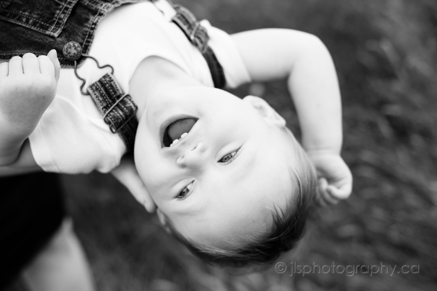 Tynehead Park Surrey BC, Langley BC, Outdoor Family Photos, Surrey Family Photographer, Vancouver Maternity Photographer, Outdoor Family photos, Outdoor BC Family Photos, Langley Family Photographer, Surrey Family Photographer, Vancouver Family Photographer, JLS Photography, jlsphotography.ca, Vancouver Children Photographer, Langley Children Photographer, Surrey Children Photographer